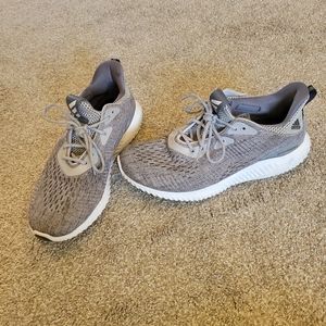 Adidas Alphabounce Plus Sz 9 HWA 1Y3001